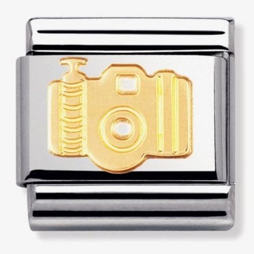 Classic Yellow Gold Camera Charm